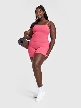 Softmotion Strappy Mid Tank Top with Built in Bea Shelf in Dark Velvet Pink - M